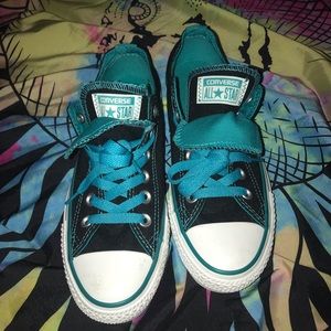 NWOT Converse low top sneaker shoes 7
